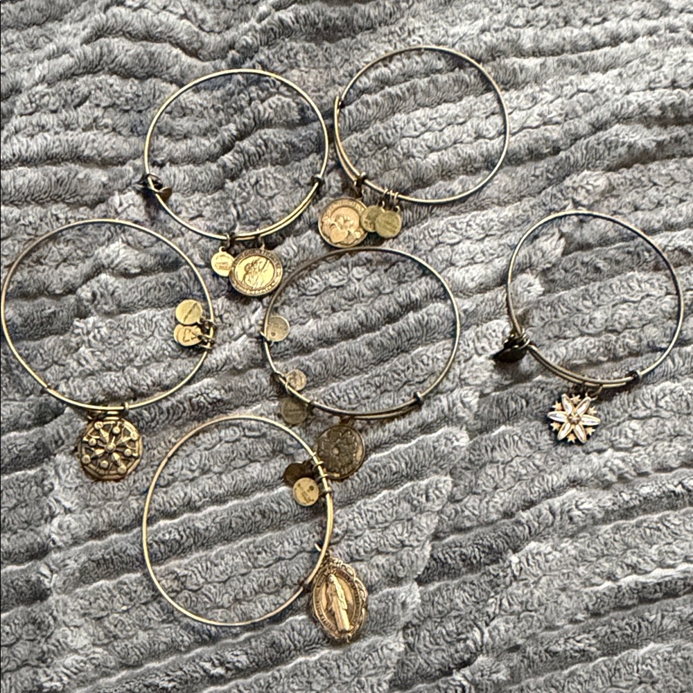 Alex and Ani lot 6 bracelets